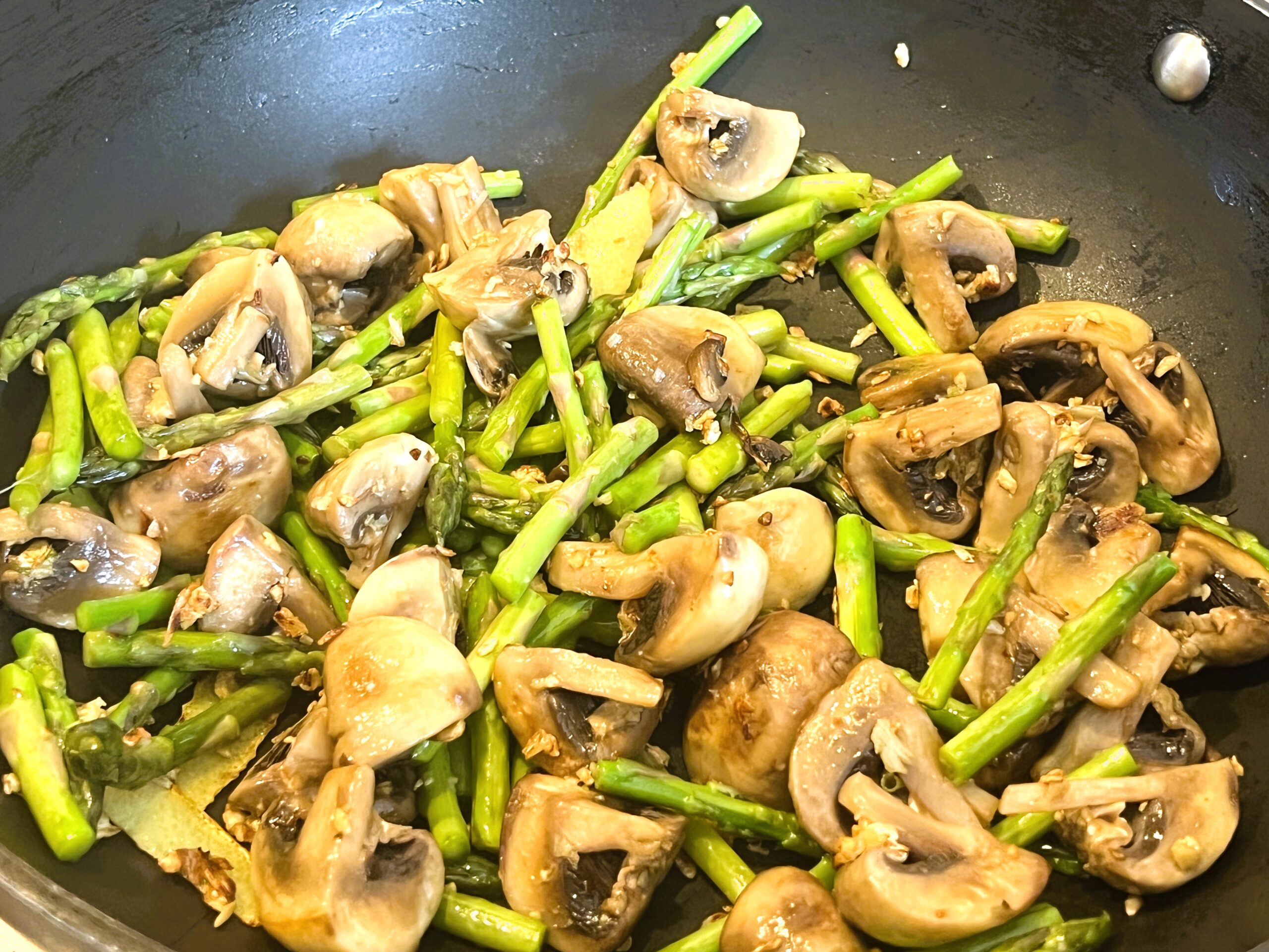 Lemon Garlic Mushroom Asparagus Pasta Recipe