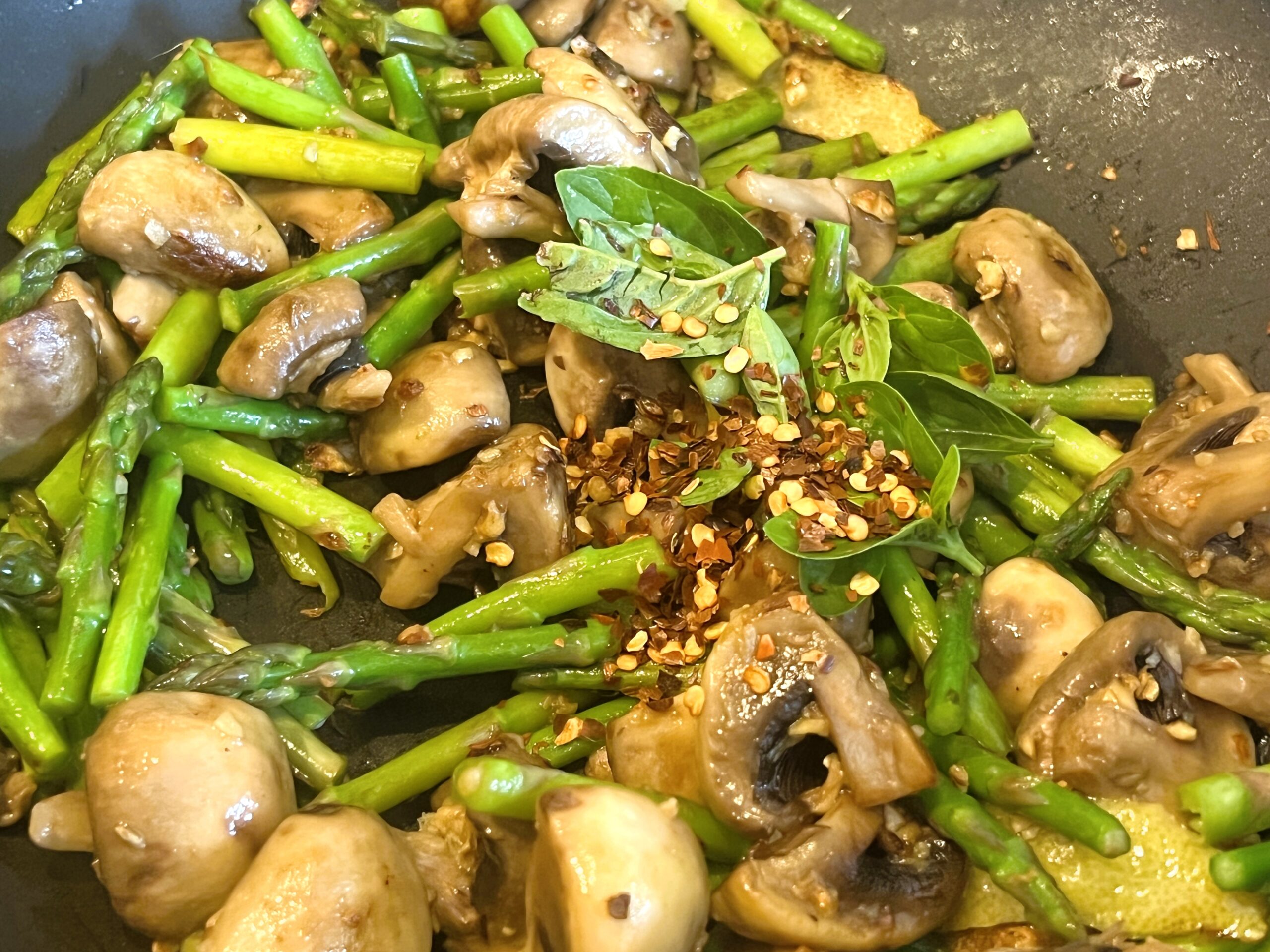 Lemon Garlic Mushroom Asparagus Pasta Recipe