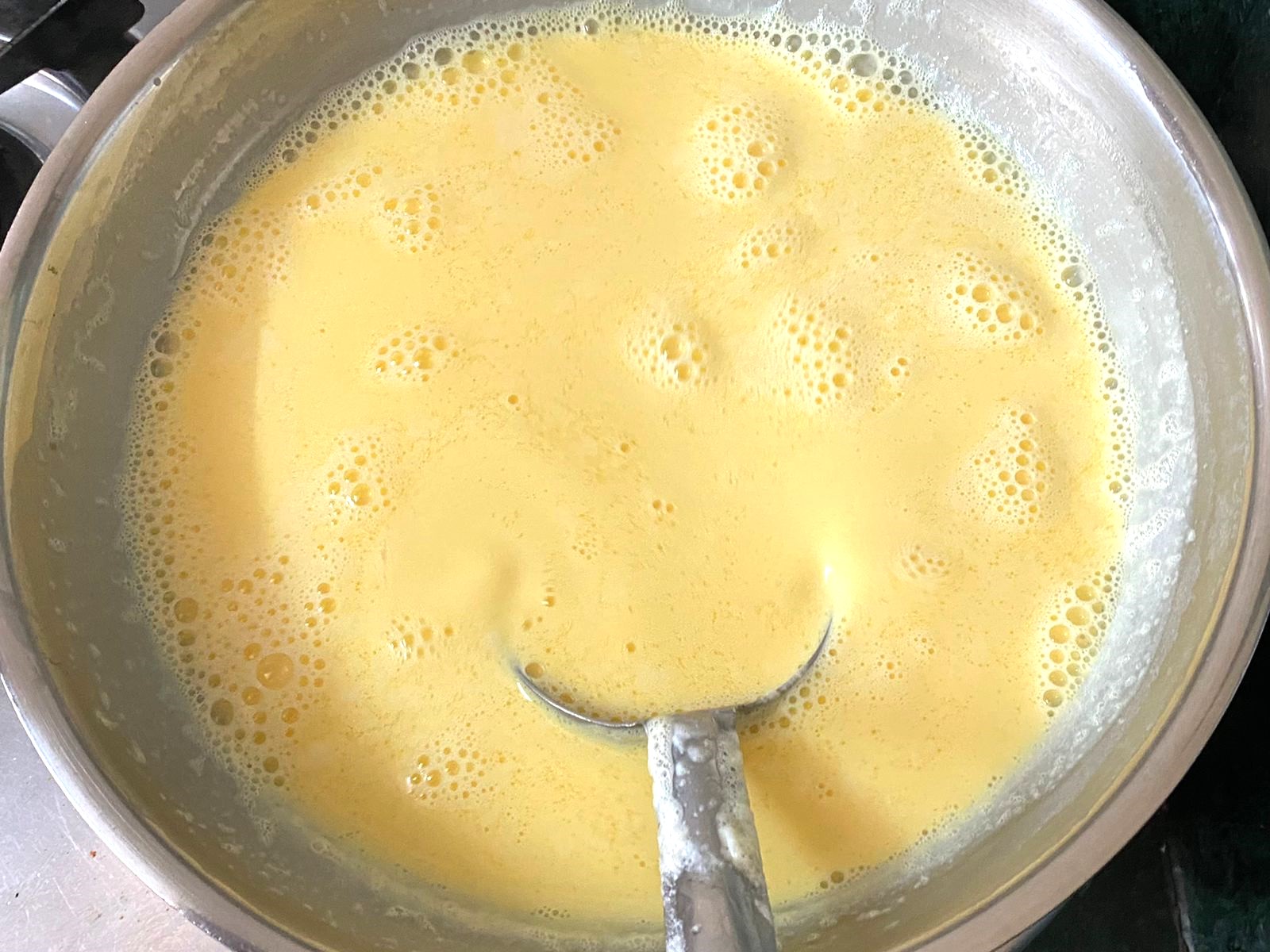 Eggless Mango Custard Recipe