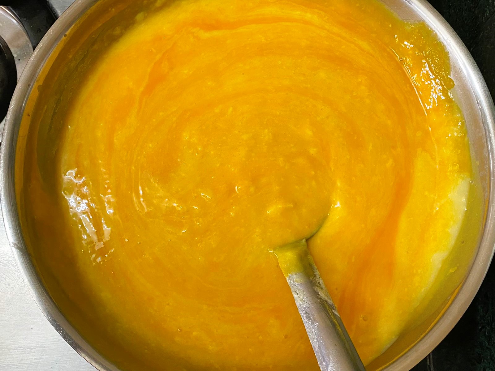 Eggless Mango Custard Recipe