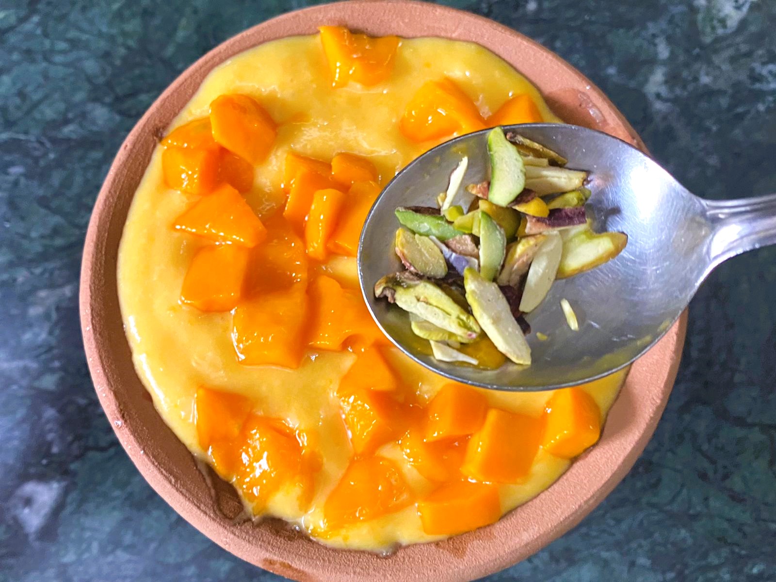 Eggless Mango Custard Recipe