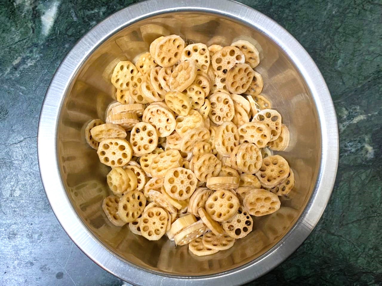 Crispy Chilli Lotus Stem Recipe