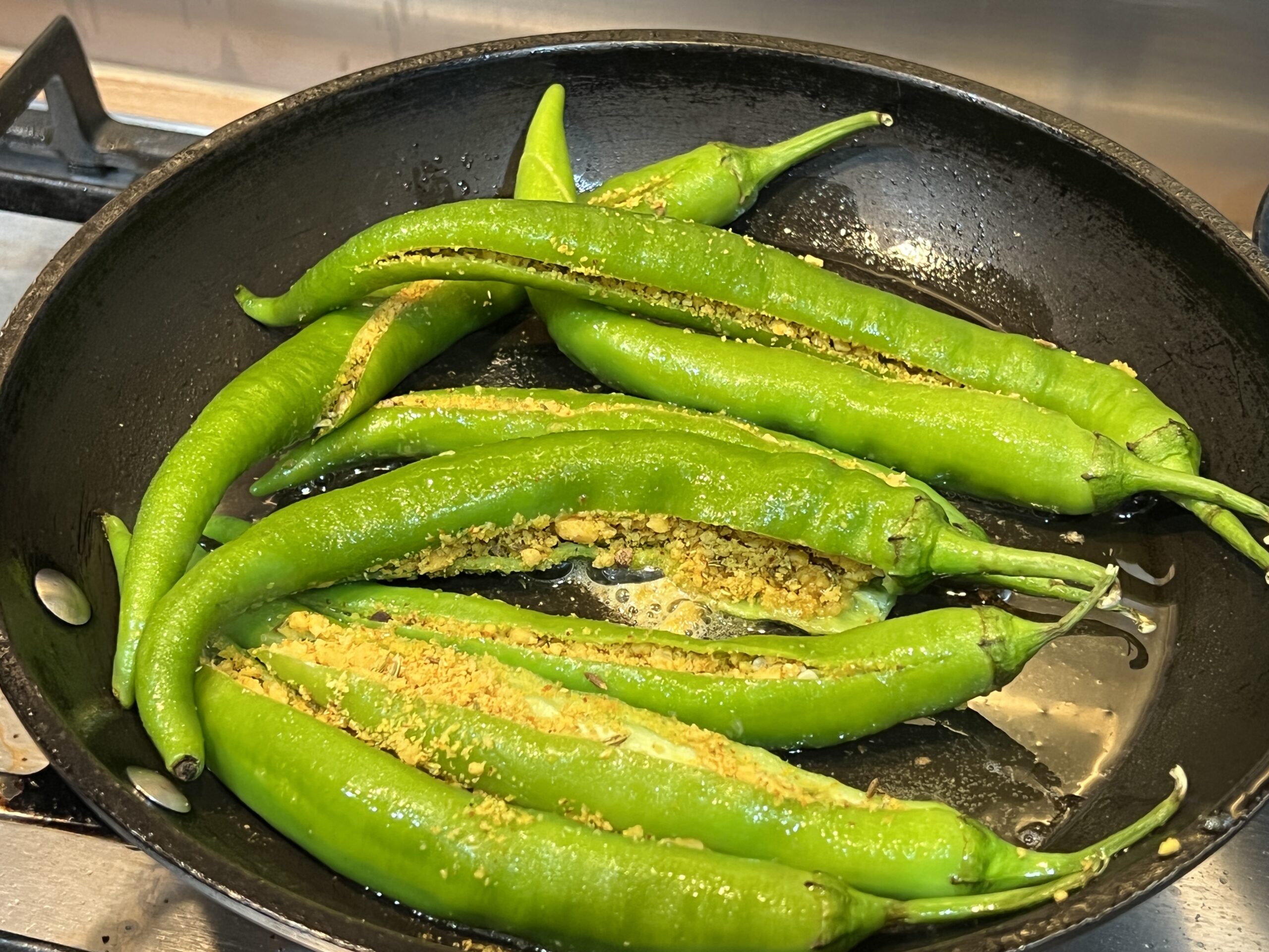 Rajasthani Besan Bhari Mirch Recipe (Bharwa Mirch)