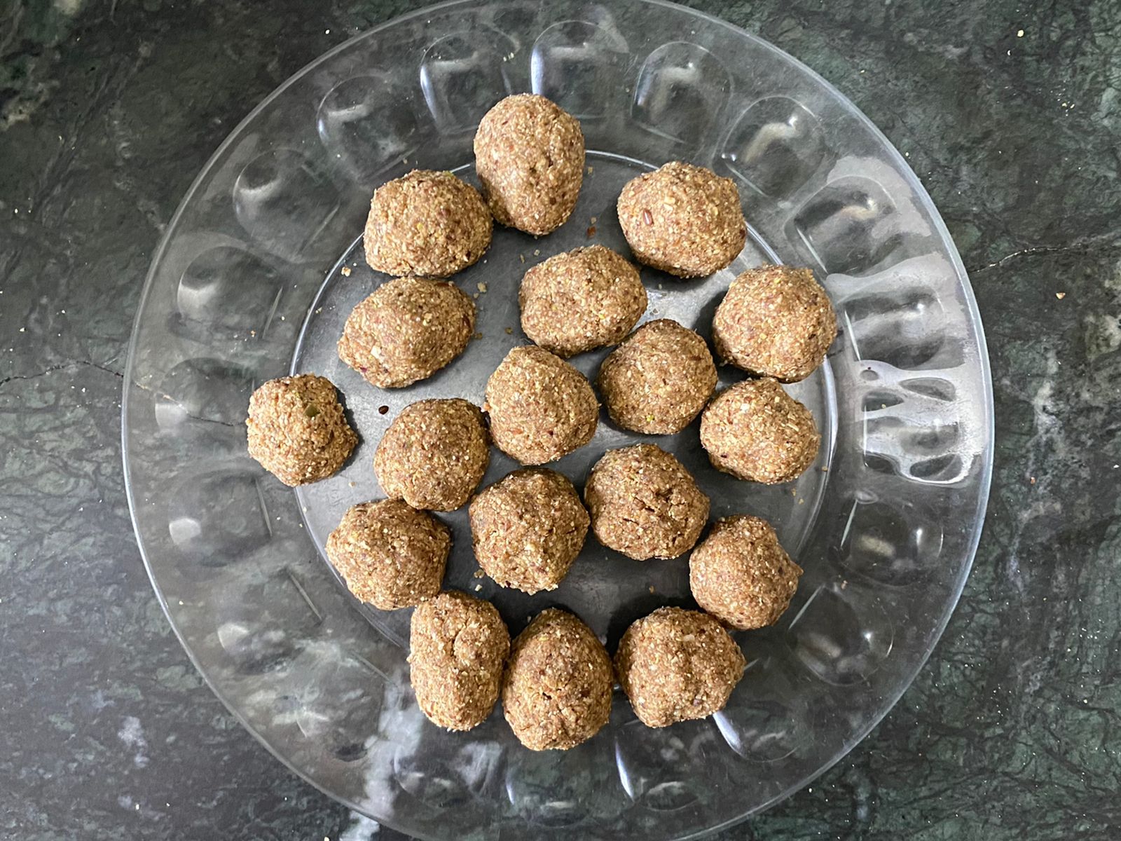 No Bake Oatmeal Energy Balls Recipe