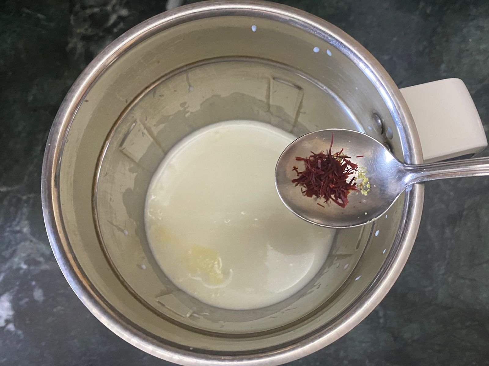 Mumbai Style Dry Fruit Milkshake Recipe