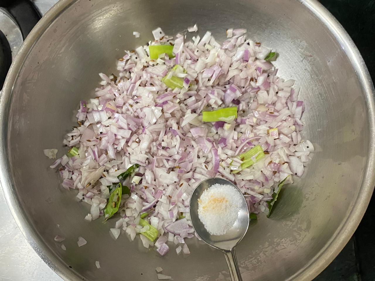 Maharashtrian Kanda Poha Recipe