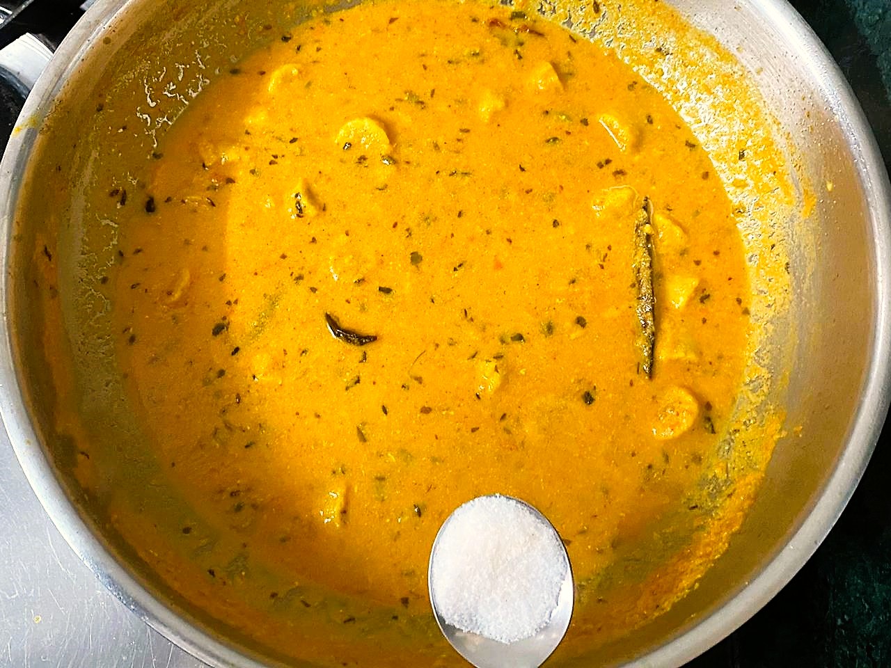 Pyaz wale Gatte ki Subji Recipe