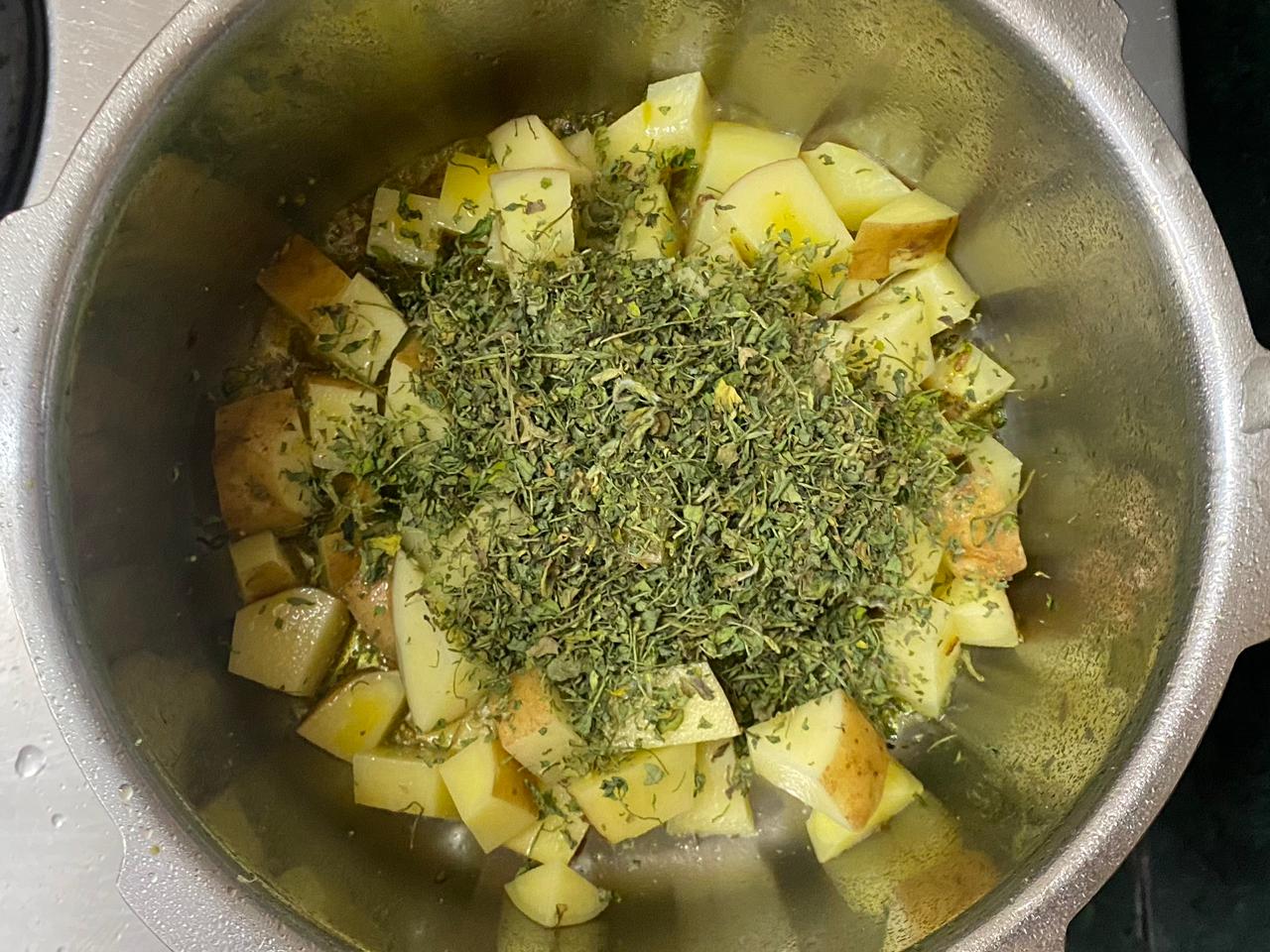 Quick Aloo Kasuri Methi Recipe