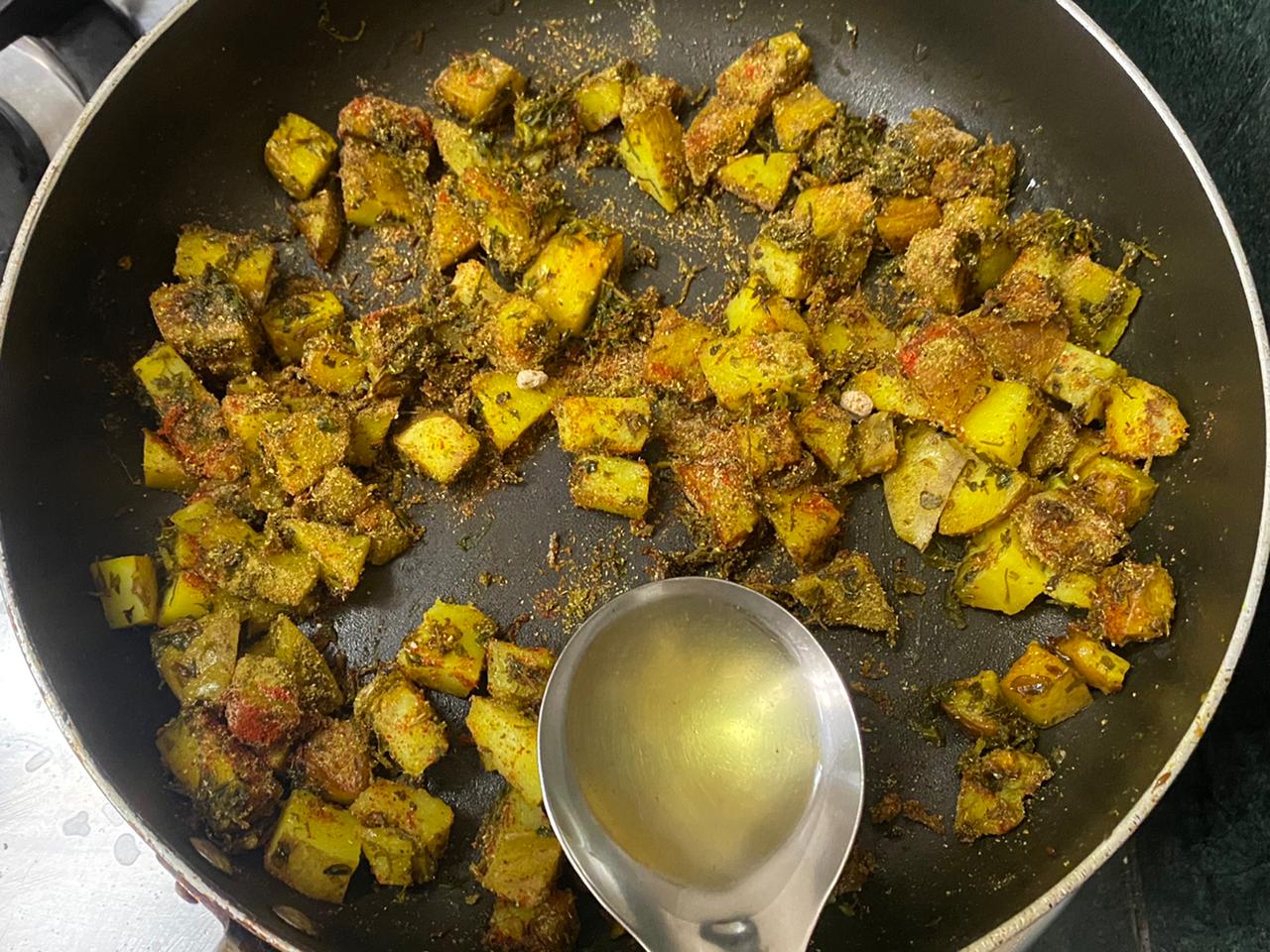 Quick Aloo Kasuri Methi Recipe