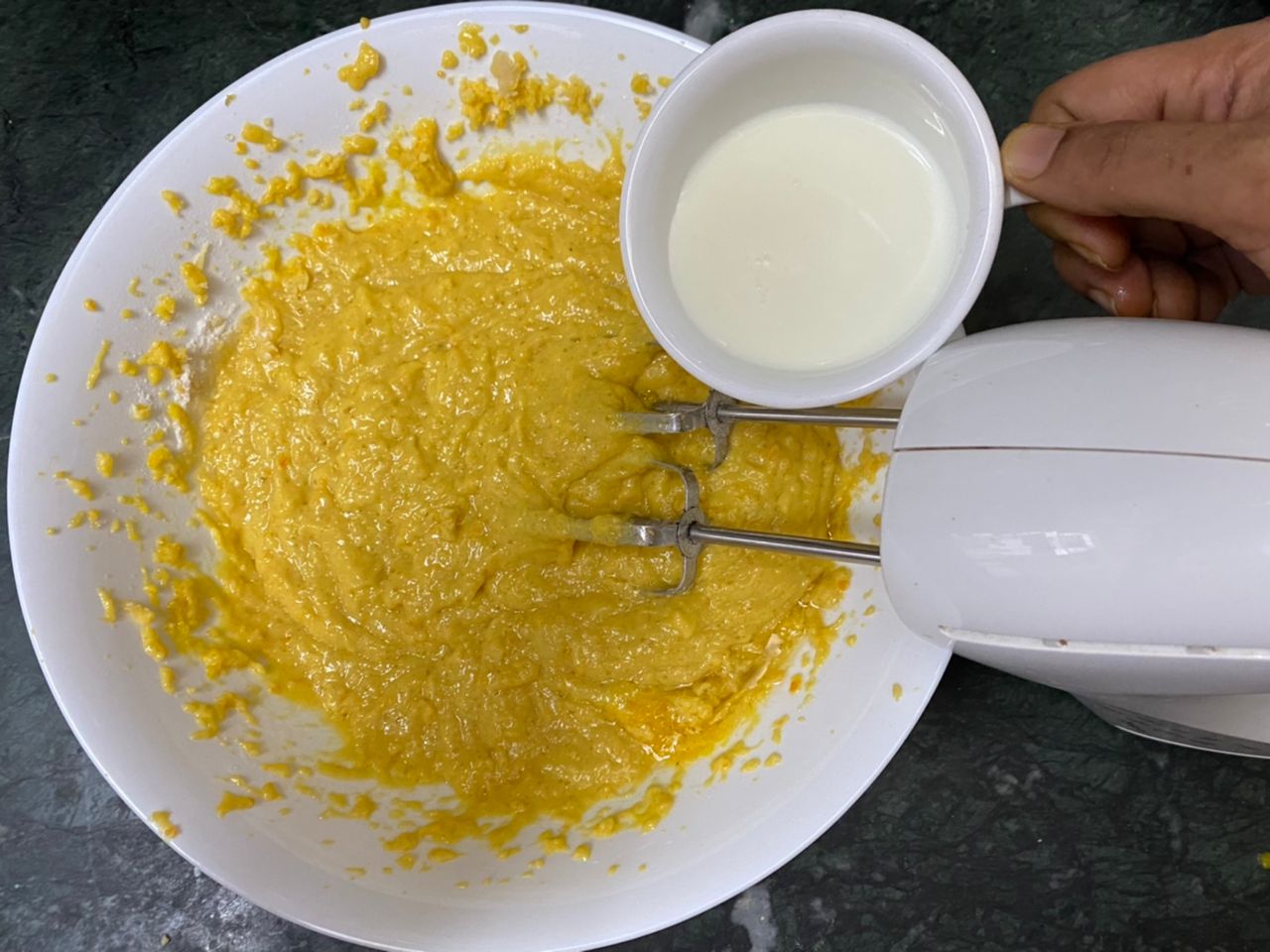 Eggless Whole Orange Cake Recipe