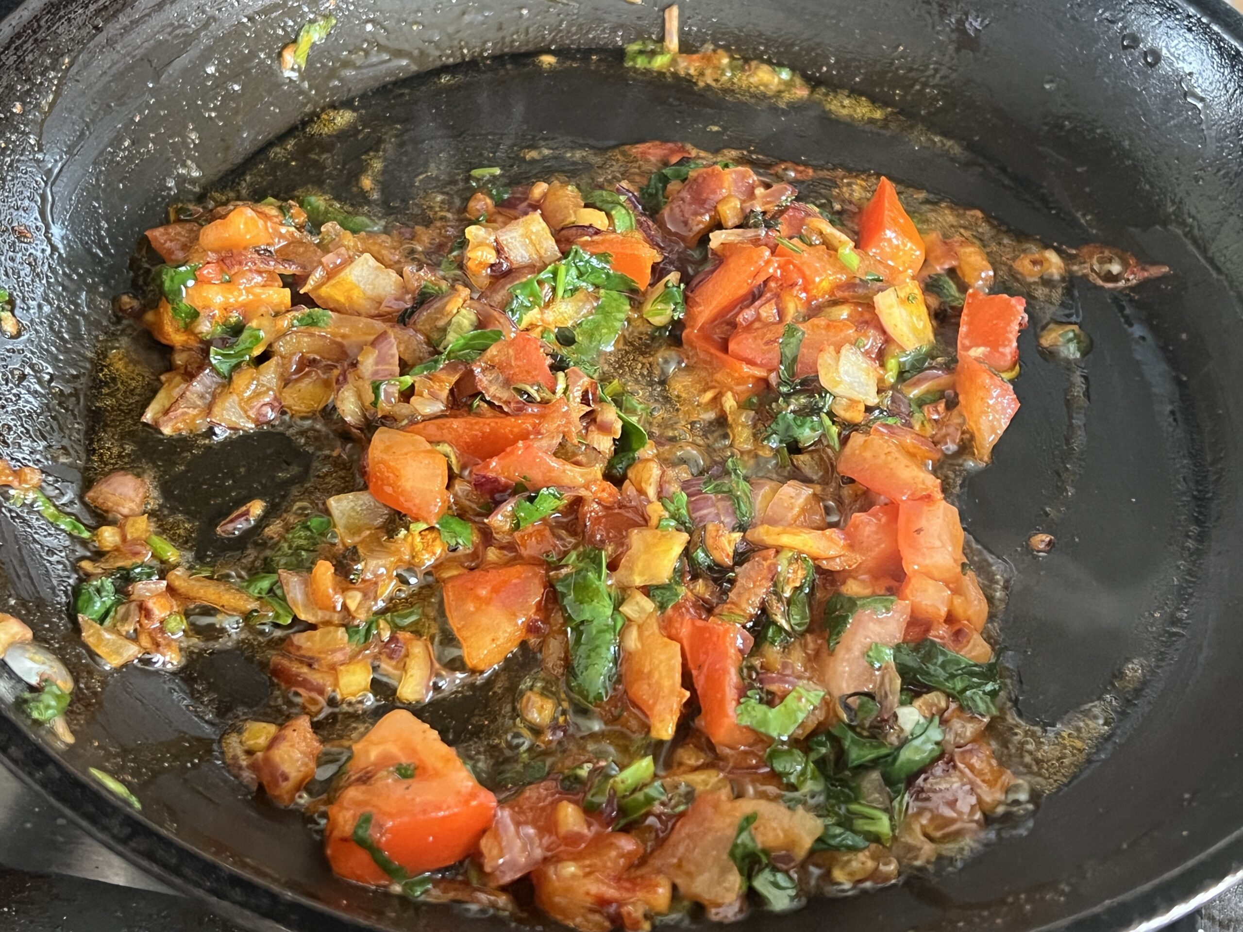 Parsi Spiced Scrambled Eggs Recipe (Akuri)