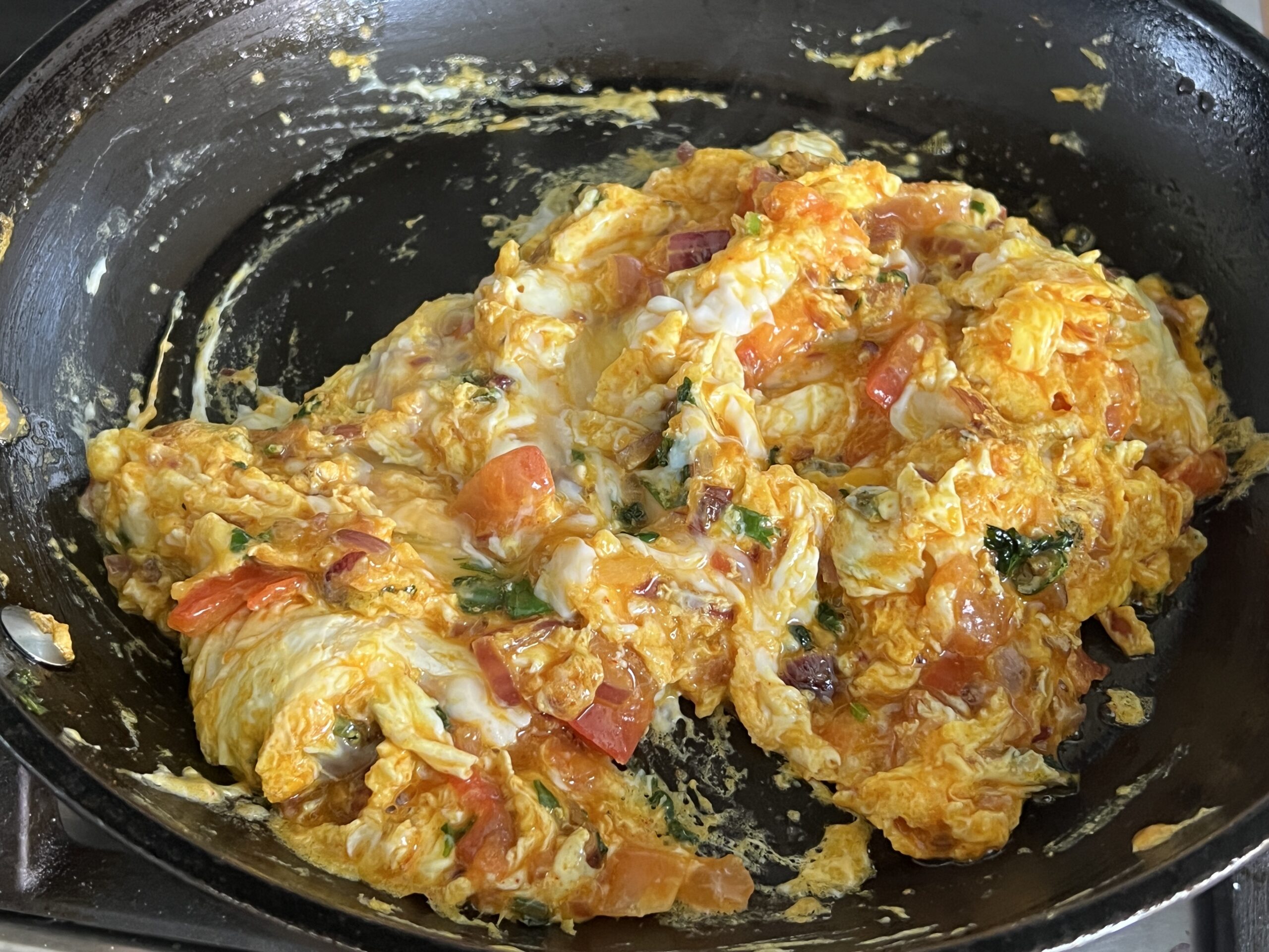Parsi Spiced Scrambled Eggs Recipe (Akuri)