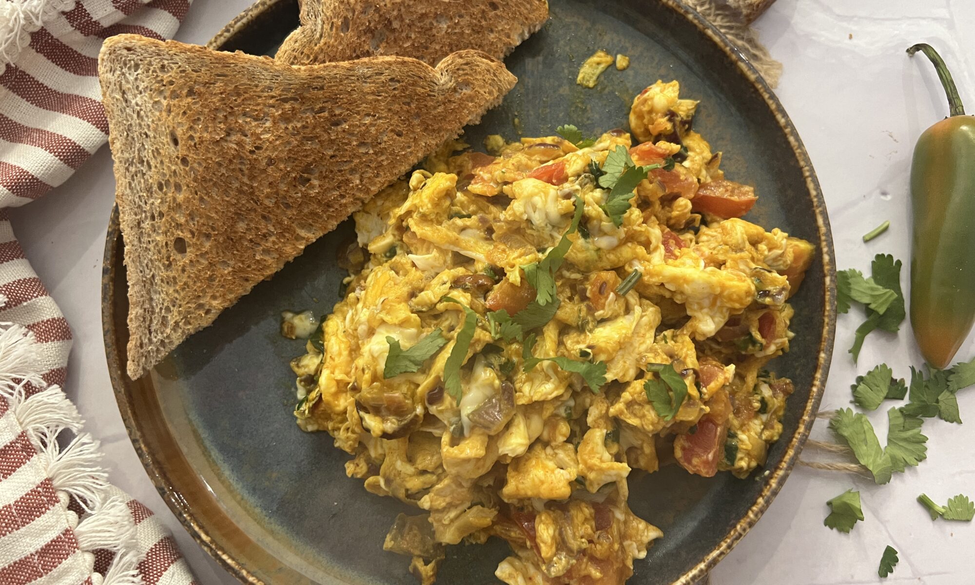 Parsi Spiced Scrambled Eggs Recipe (Akuri)