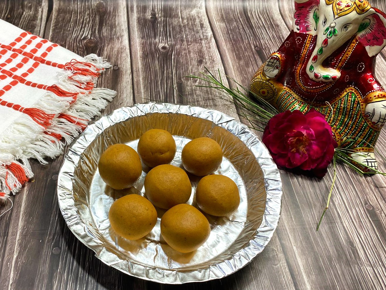 Besan Ladoo Recipe