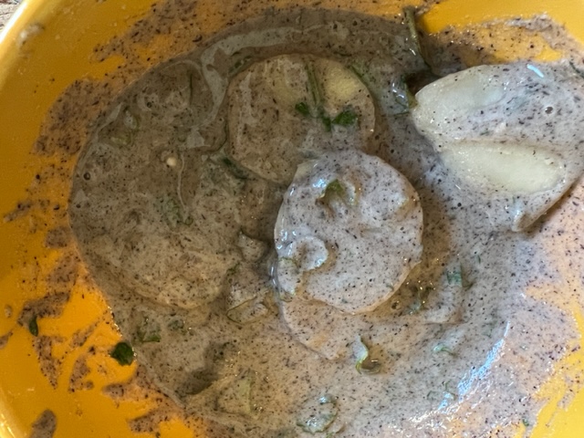 Sliced Aloo Kuttu Pakora Recipe