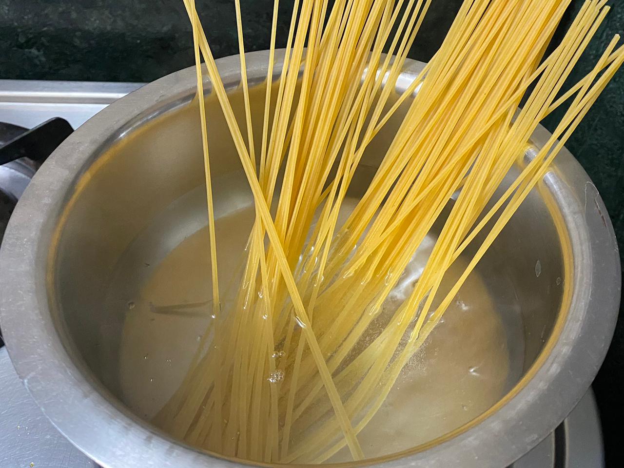 Creamy Red Pepper Sauce Pasta