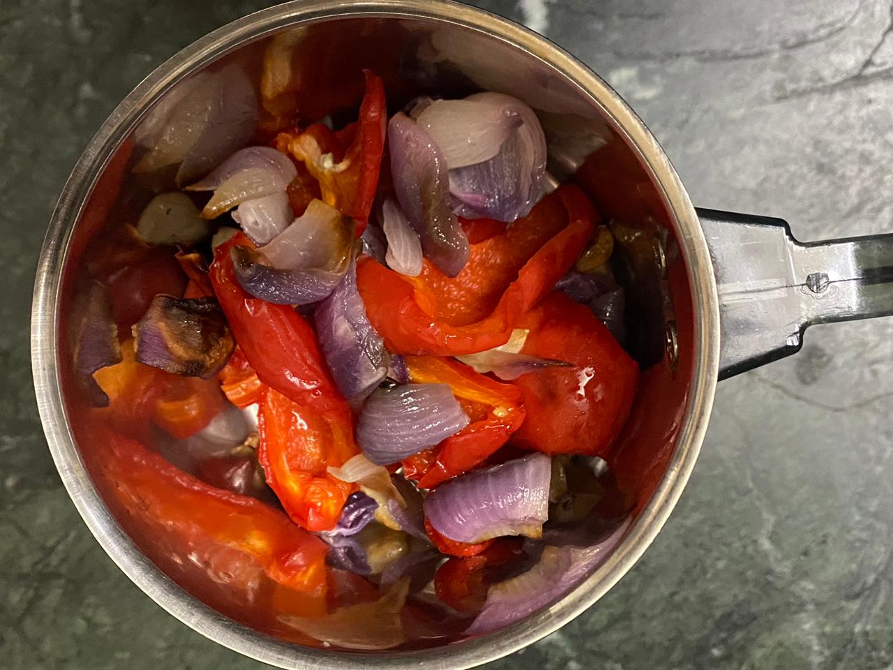 Creamy Red Pepper Sauce Pasta