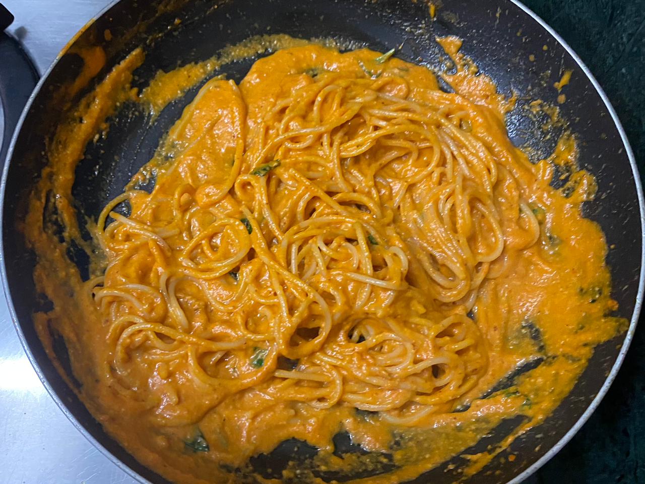 Creamy Red Pepper Sauce Pasta