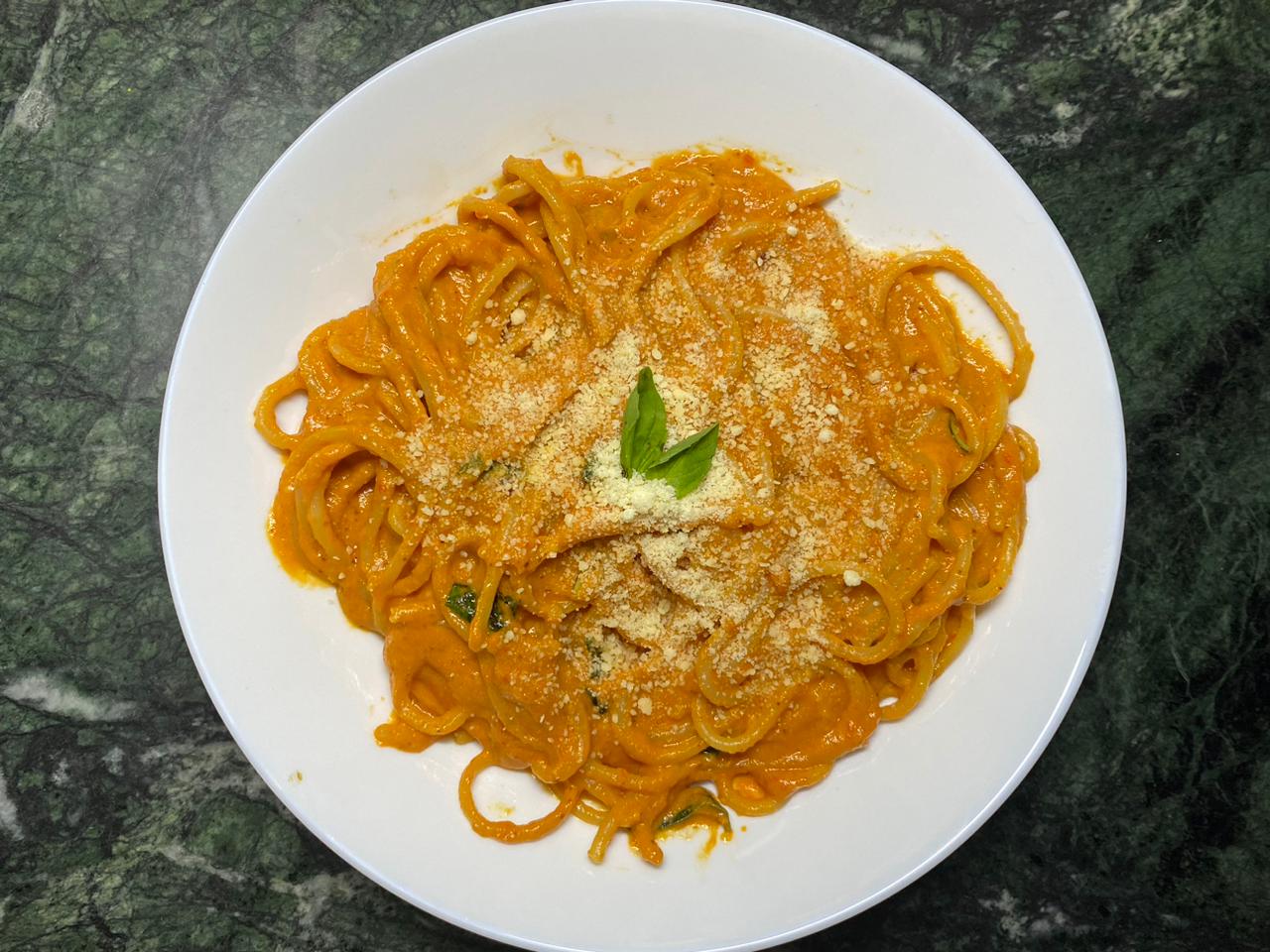 Creamy Red Pepper Sauce Pasta